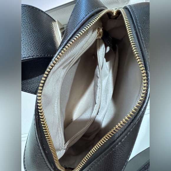 VALENTINO Crossbody Leather Black Authentic Bag - Picture 8 of 17